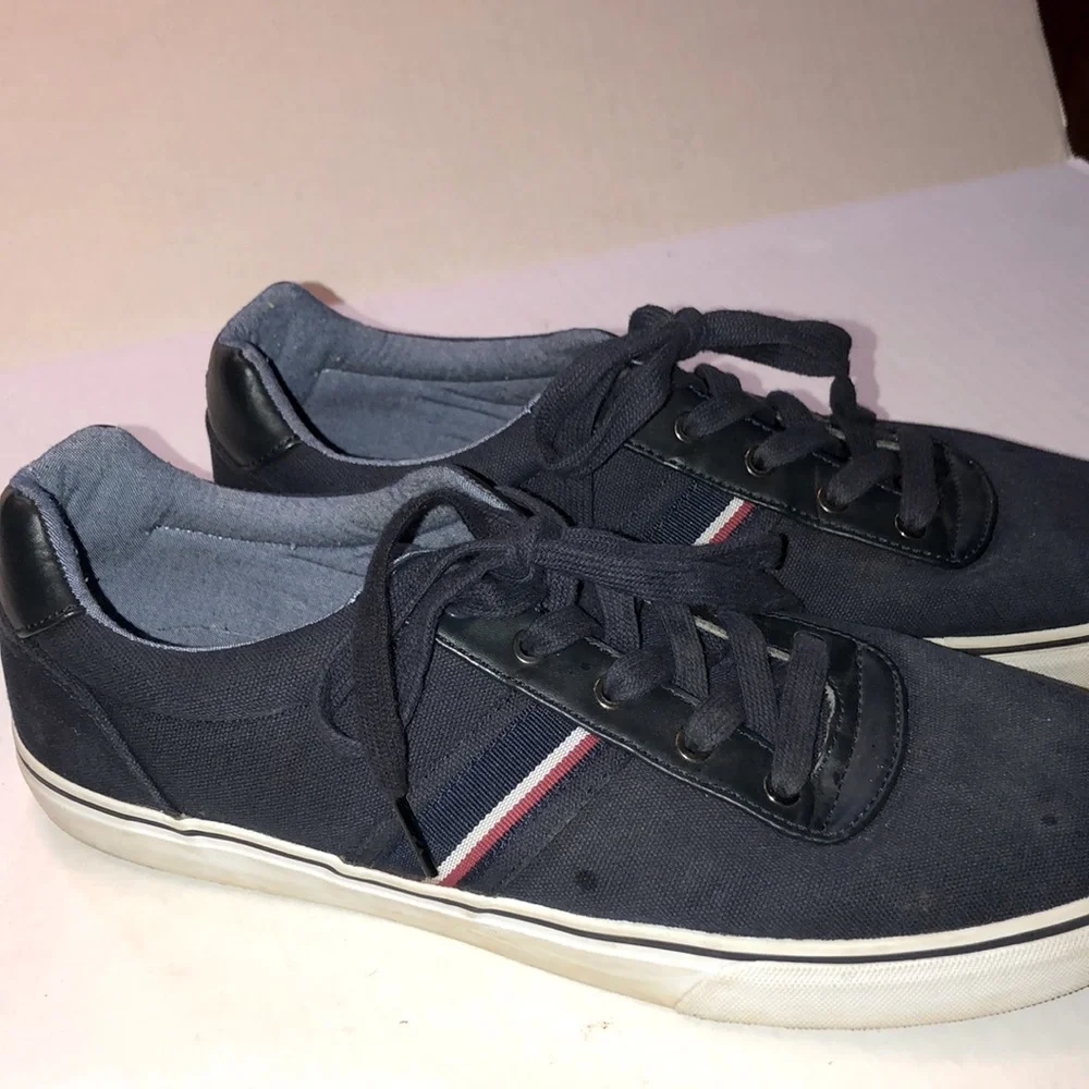 Tommy Hilfiger sneakers size 10.5